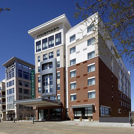Courtyard By Marriott Akron Downtown Exterior photo